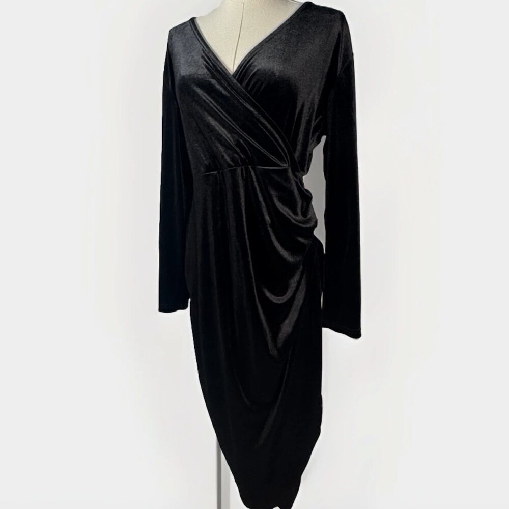 (L) NWOT BLACK VELVET FAUX WRAP RUCHED SIDE GATHER BODYCON DRESS